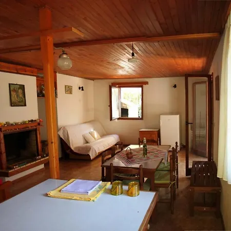 Robinson House Holiday home *